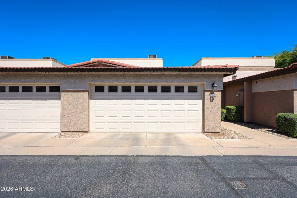 3221 N 37TH Street 32, Phoenix, AZ 85018 — photo 1 of 37