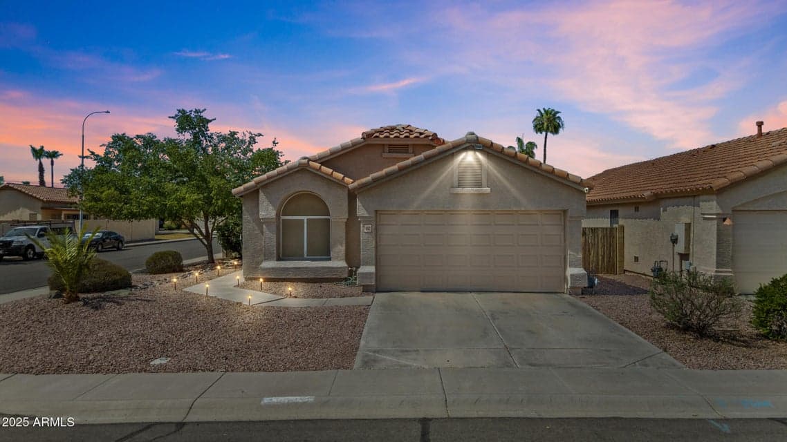 1162 W BLUEBIRD Drive, Chandler, AZ 85286 — photo 1 of 30