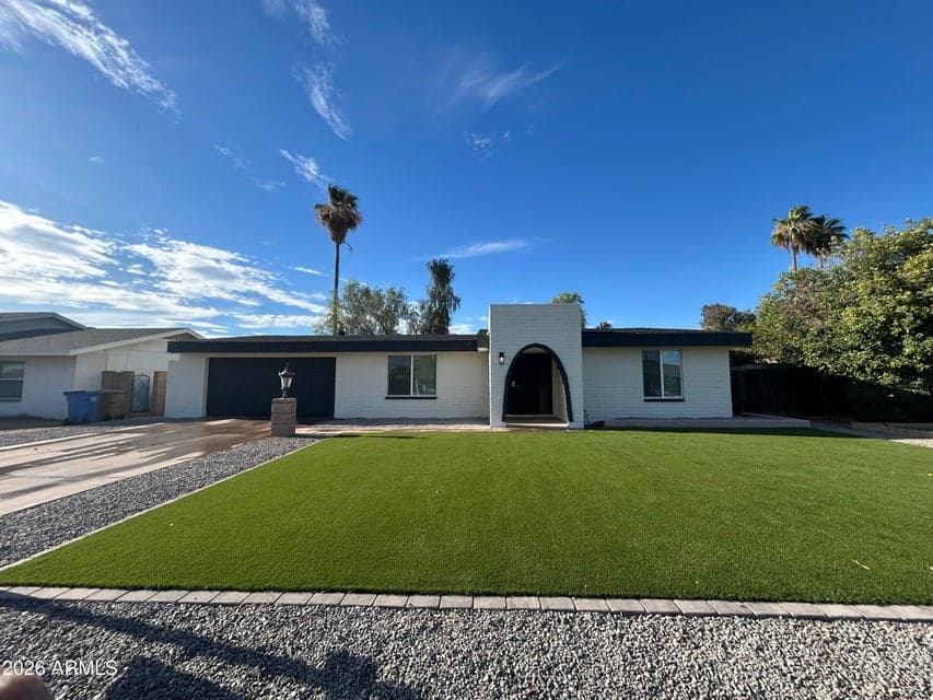 4136 W CARON Street, Phoenix, AZ 85051 — photo 1 of 36