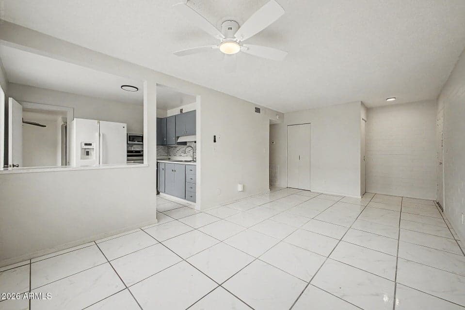 2549 W Rose Lane A-113, Phoenix, AZ 85017 — photo 1 of 26