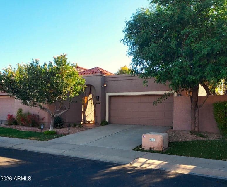 7544 N Vía De La Siesta, Scottsdale, AZ 85258 — photo 1 of 41