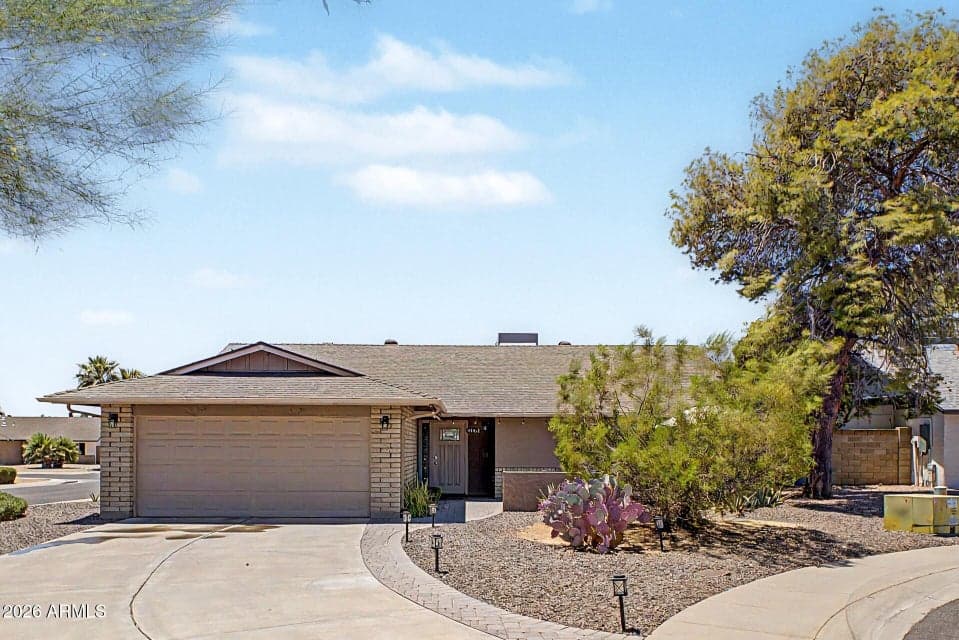 4061 E KAREN Drive, Phoenix, AZ 85032 — photo 1 of 20