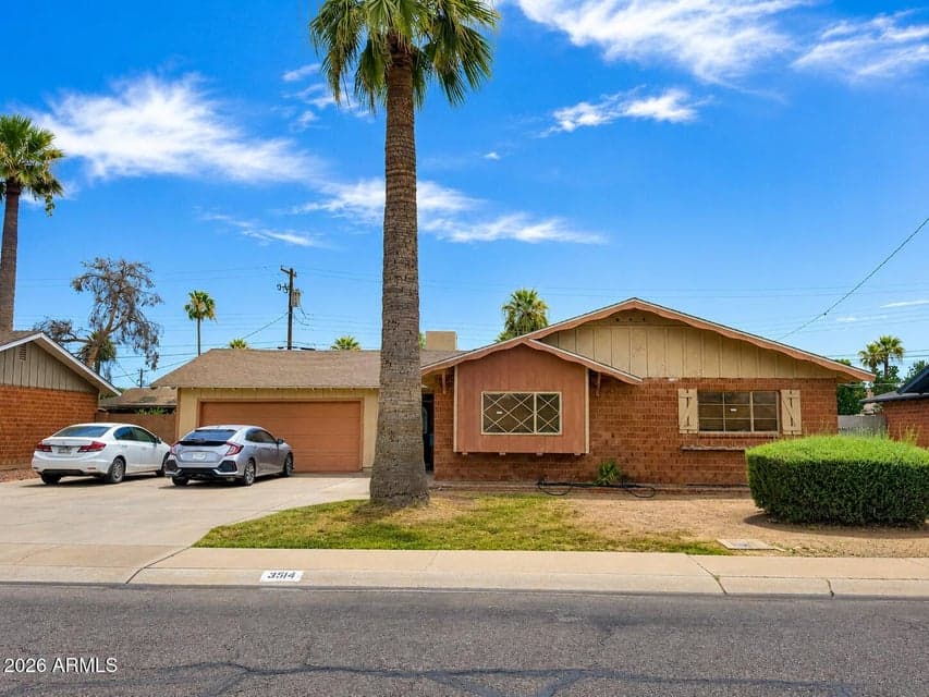 3514 W STELLA Lane, Phoenix, AZ 85019 — photo 1 of 7