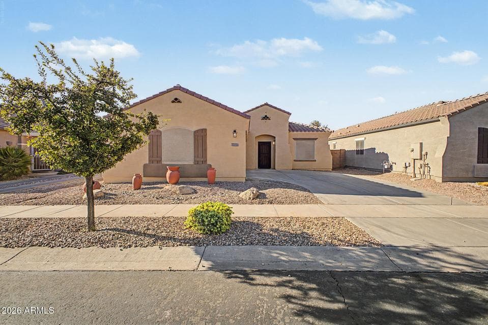706 E LAS COLINAS Place, Chandler, AZ 85249 — photo 1 of 27