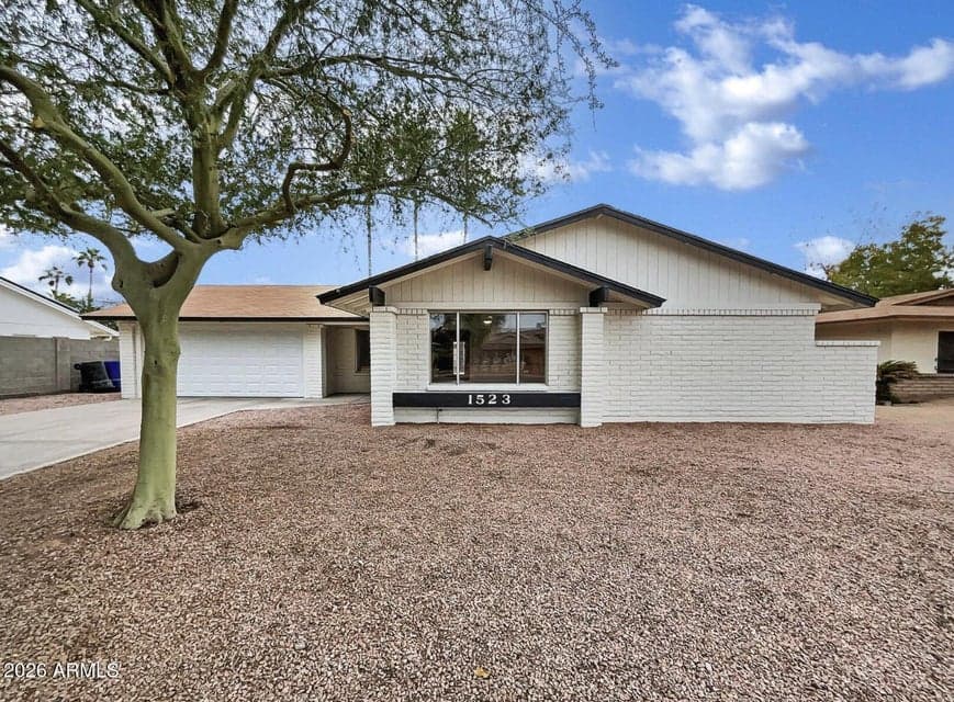 1523 W PLANA Avenue, Mesa, AZ 85202 — photo 1 of 20