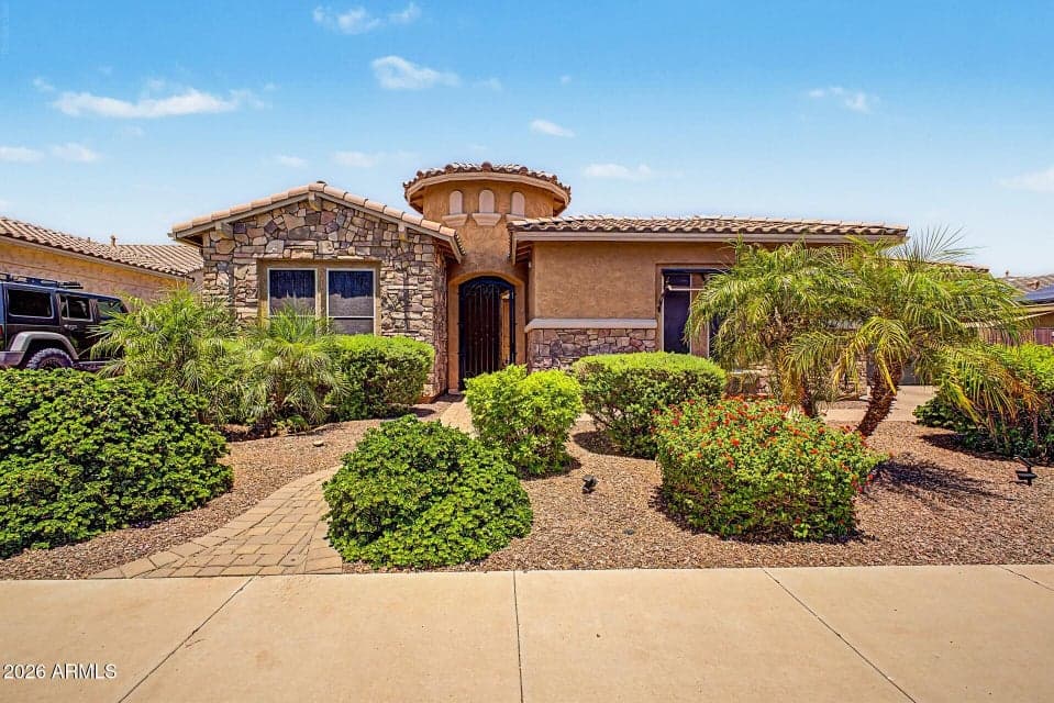 18468 W PARADISE Lane, Surprise, AZ 85388 — photo 1 of 27