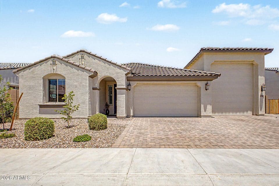 17822 W OREGON Avenue, Litchfield Park, AZ 85340 — photo 1 of 47