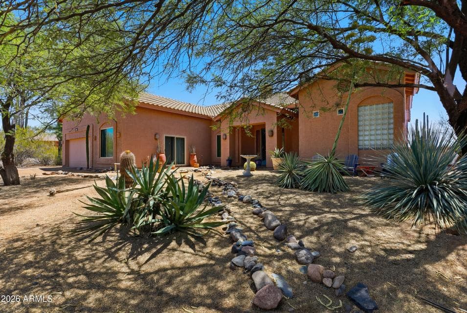 41455 N IRONWOOD Bluff, Cave Creek, AZ 85331 — photo 1 of 64
