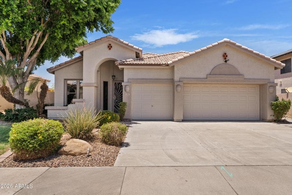 2912 N 114TH Drive, Avondale, AZ 85392 — photo 1 of 33