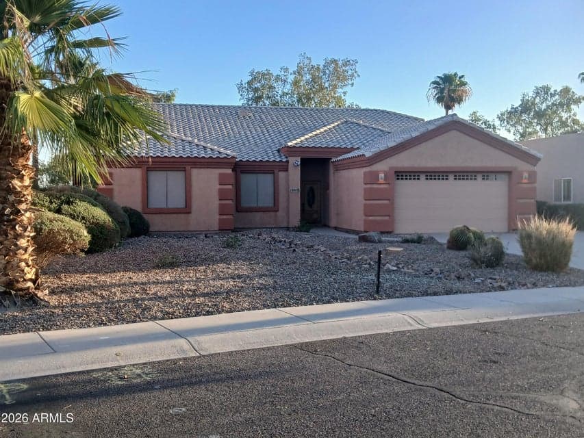880 W SAINT ANDREWS Drive, Casa Grande, AZ 85122 — photo 1 of 37