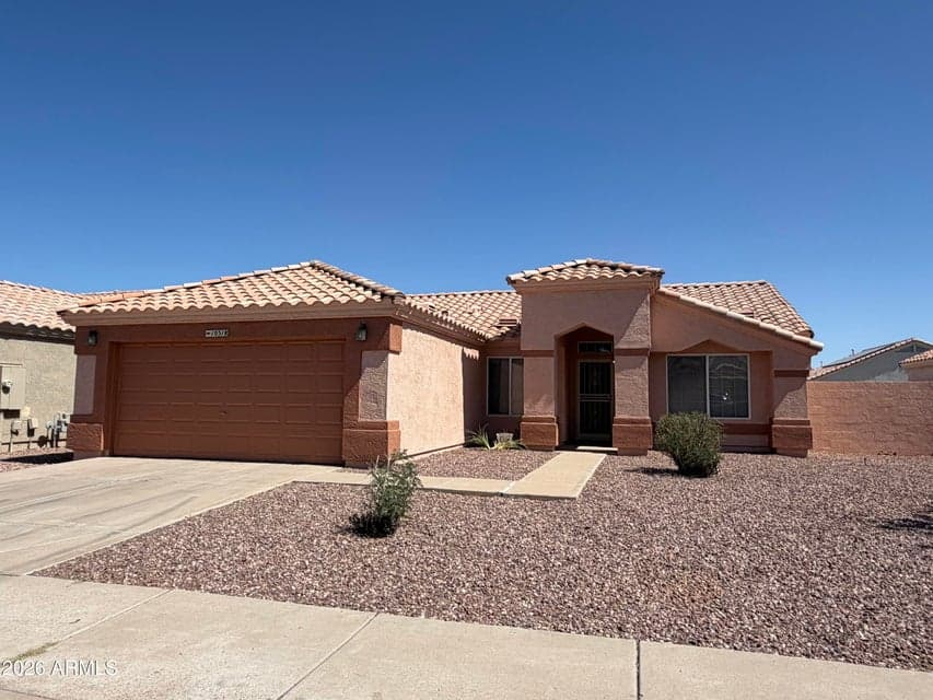 10318 W MISSOURI Avenue, Glendale, AZ 85307 — photo 1 of 14