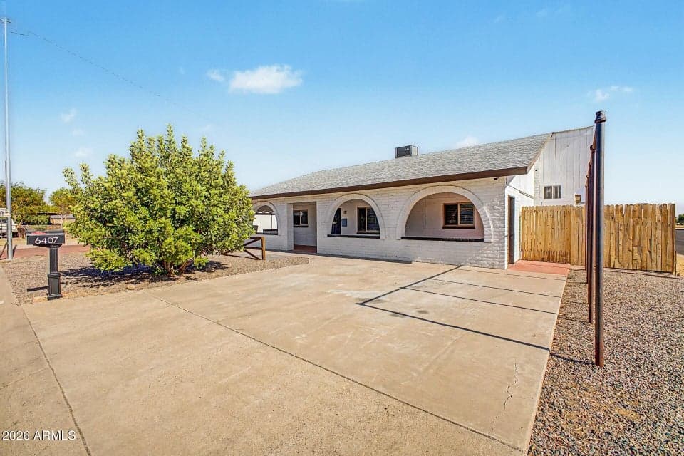 6407 E ASPEN Avenue, Mesa, AZ 85206 — photo 1 of 33