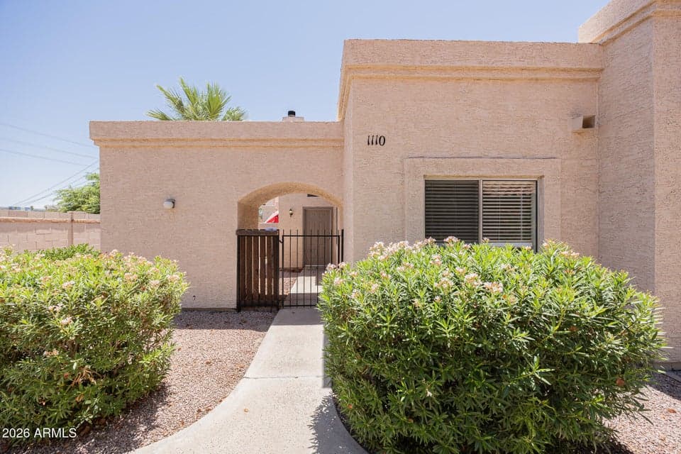 2019 W LEMON TREE Place 1110, Chandler, AZ 85224 — photo 1 of 23