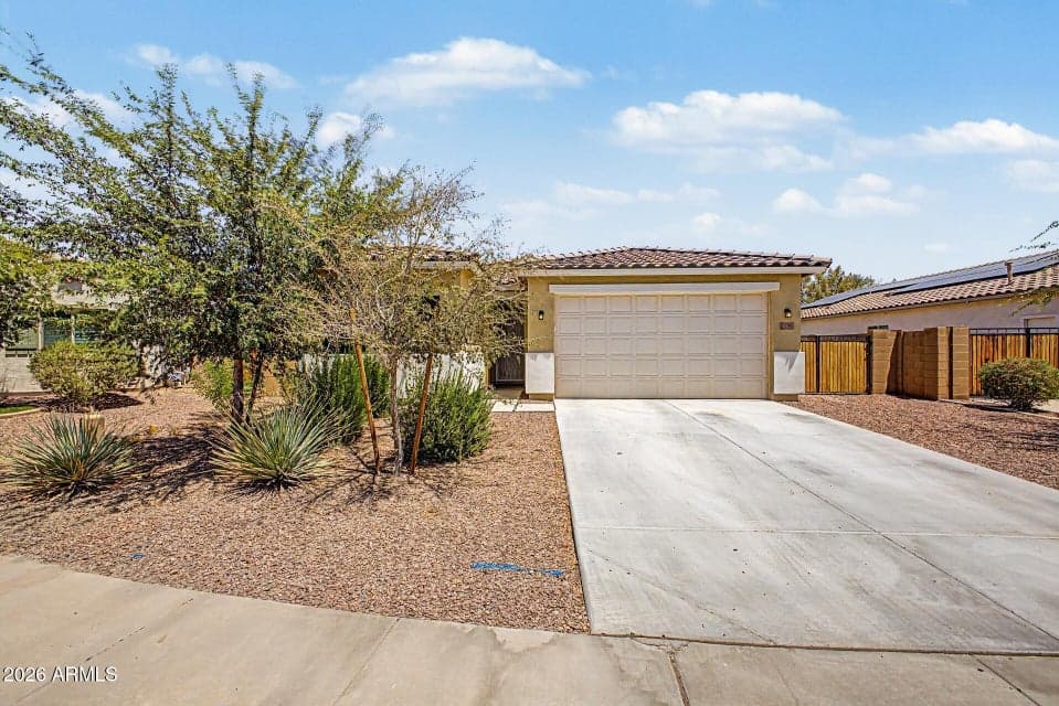 194 W Moonlight Trail, Casa Grande, AZ 85122 — photo 1 of 17