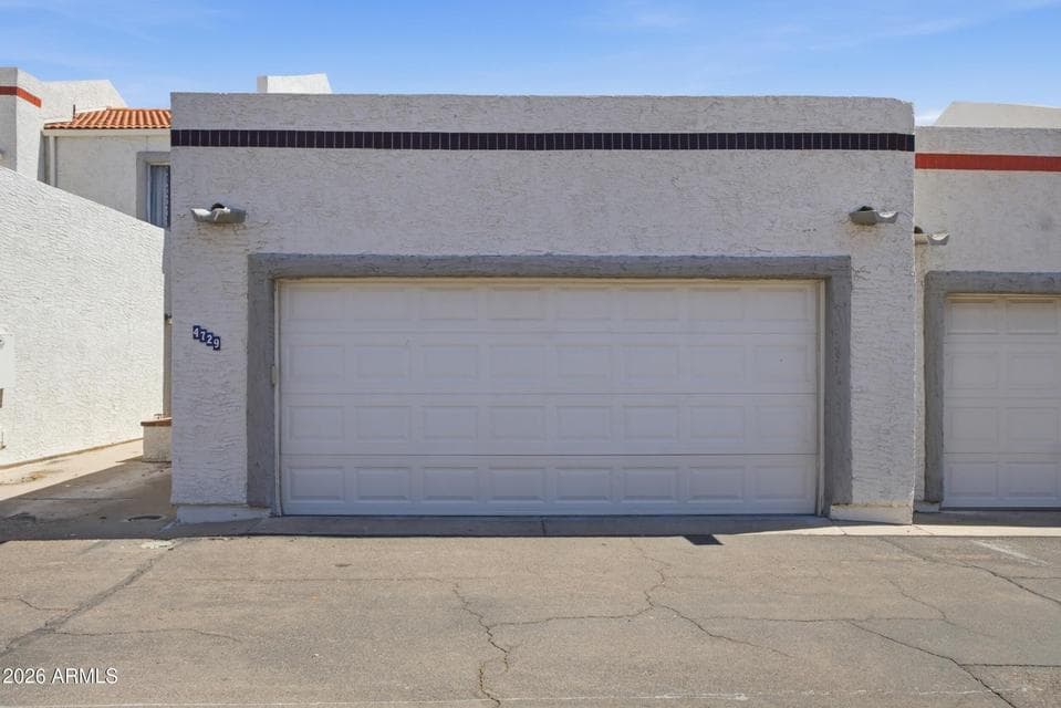 4729 W Eva Street, Glendale, AZ 85302 — photo 1 of 31