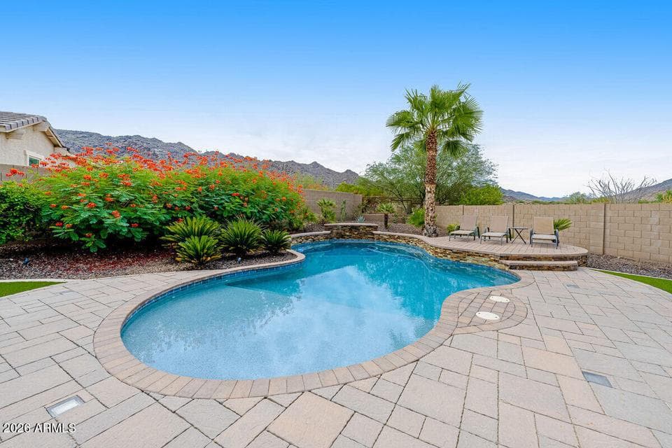 417 E SUMMERSIDE Road, Phoenix, AZ 85042 — photo 1 of 30