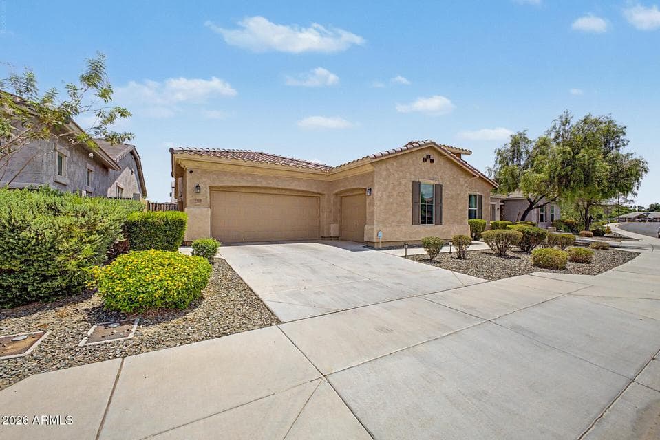 5025 N 190TH Drive, Litchfield Park, AZ 85340 — photo 1 of 37