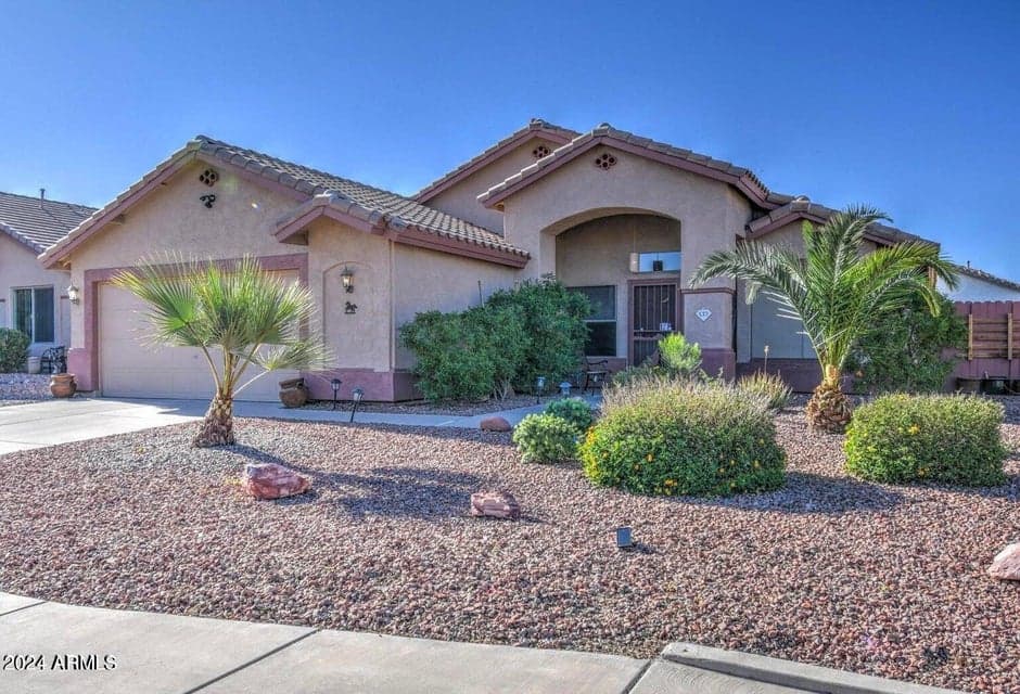 537 E Appaloosa Road, Gilbert, AZ 85296 — photo 1 of 18