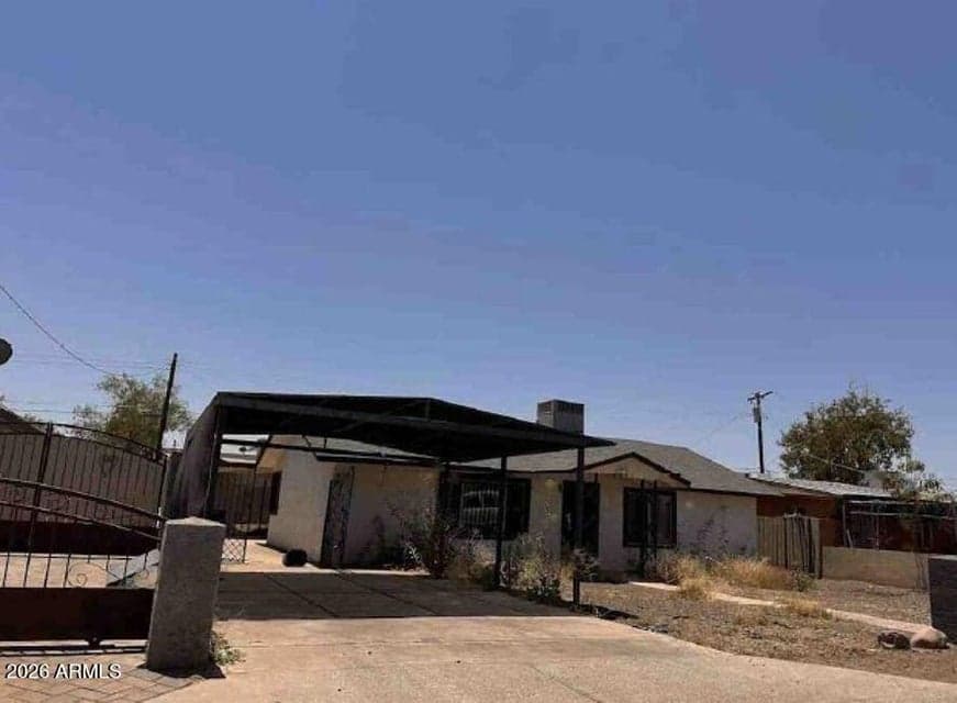 3010 W HOLLY Street, Phoenix, AZ 85009 — photo 1 of 1
