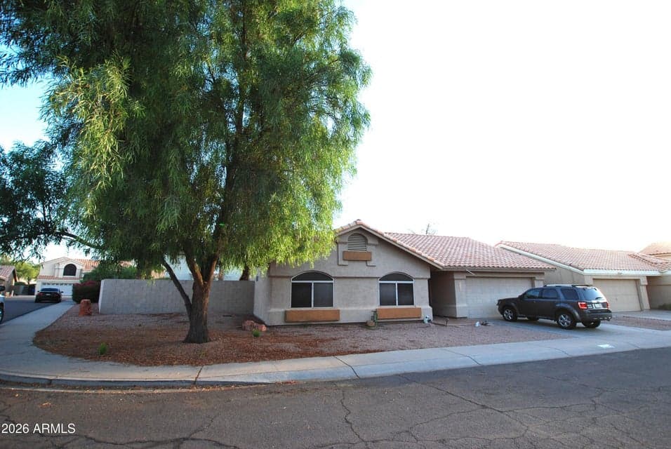 4340 E AMBER RIDGE Way, Phoenix, AZ 85048 — photo 1 of 29