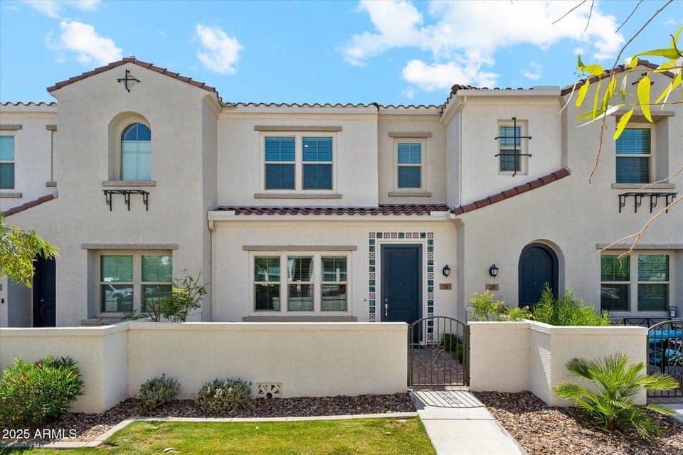4077 S SABRINA Drive 30, Chandler, AZ 85248 — photo 1 of 39