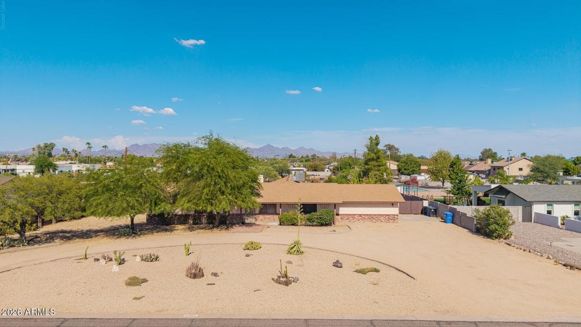 16223 N 40th Place, Phoenix, AZ 85032 — photo 1 of 63