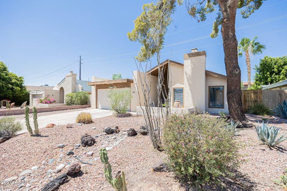 5502 E ROANOKE Avenue, Phoenix, AZ 85008 — photo 1 of 25