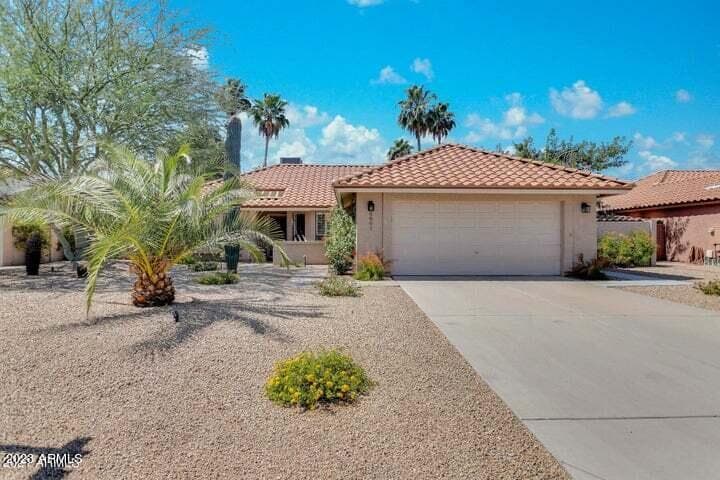 5801 E Paradise Lane, Scottsdale, AZ 85254 — photo 1 of 9