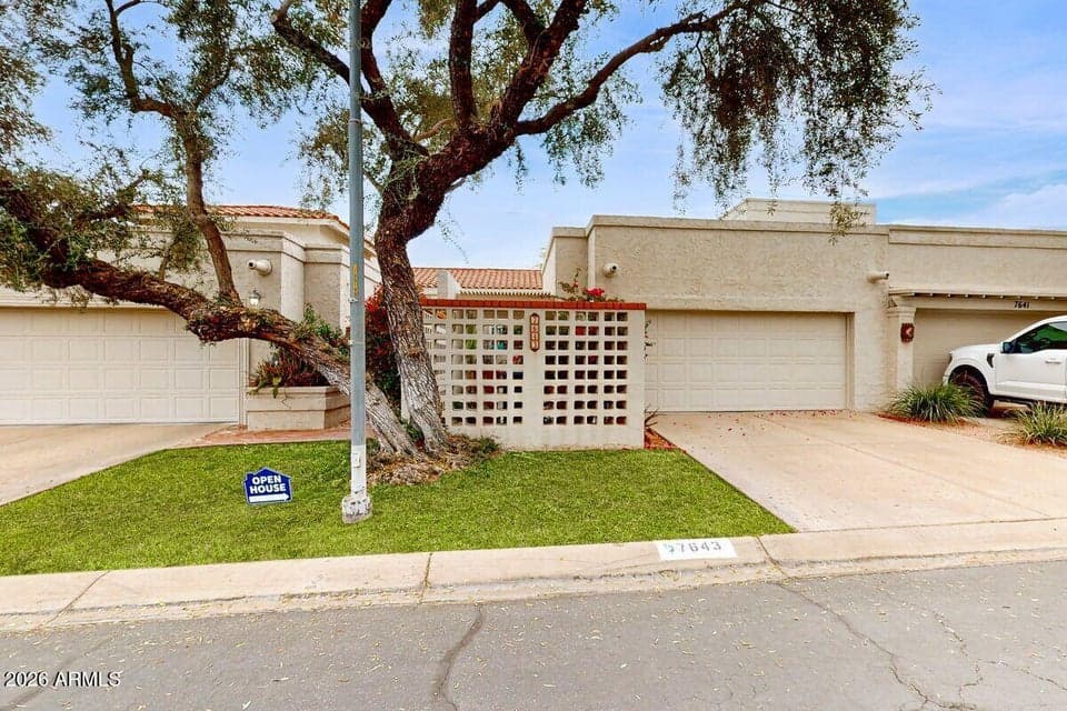 7643 E SANDALWOOD Drive, Scottsdale, AZ 85250 — photo 1 of 25