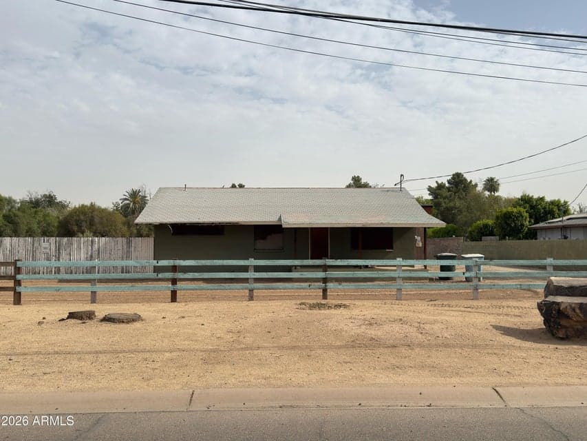 2804 W BELMONT Avenue, Phoenix, AZ 85051 — photo 1 of 14