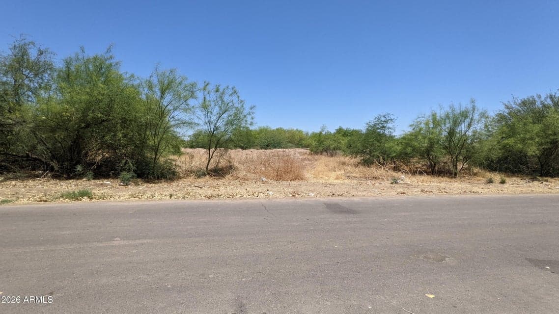 6205 S 121st Avenue, Tolleson, AZ 85353 — photo 1 of 5