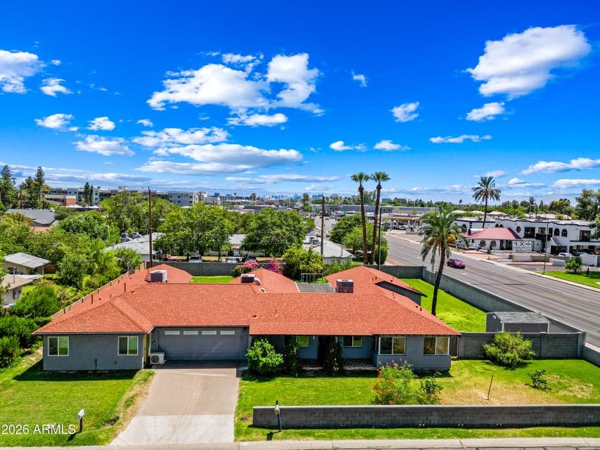 701 E MCLELLAN Boulevard, Phoenix, AZ 85014 — photo 1 of 80