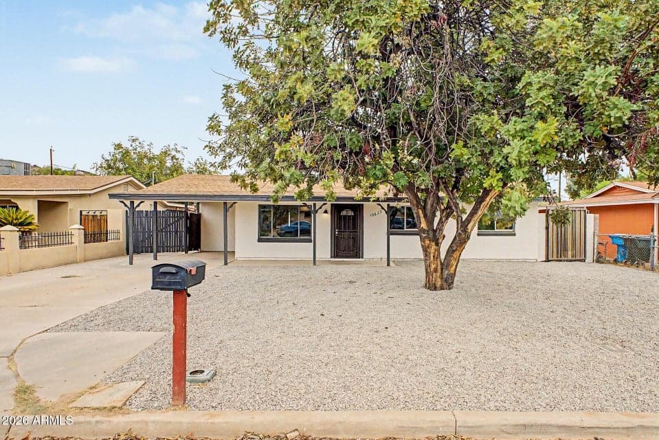 10633 N 17TH Avenue, Phoenix, AZ 85029 — photo 1 of 29