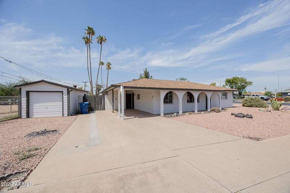 1140 W 7TH Street, Mesa, AZ 85201 — photo 1 of 30