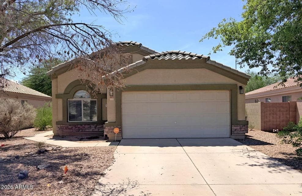 2071 N PINE Place, Casa Grande, AZ 85122 — photo 1 of 8