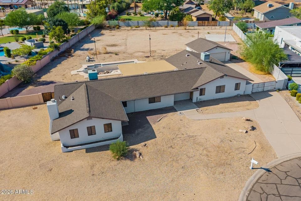 6202 E GOLD DUST Avenue, Paradise Valley, AZ 85253 — photo 1 of 3