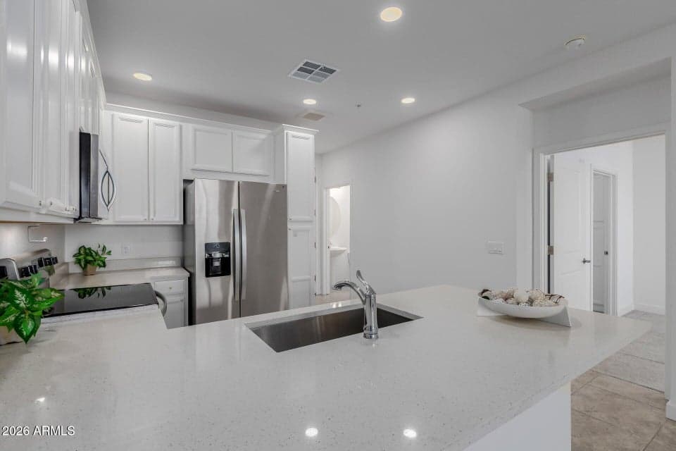 2511 W QUEEN CREEK Road 279, Chandler, AZ 85248 — photo 1 of 20