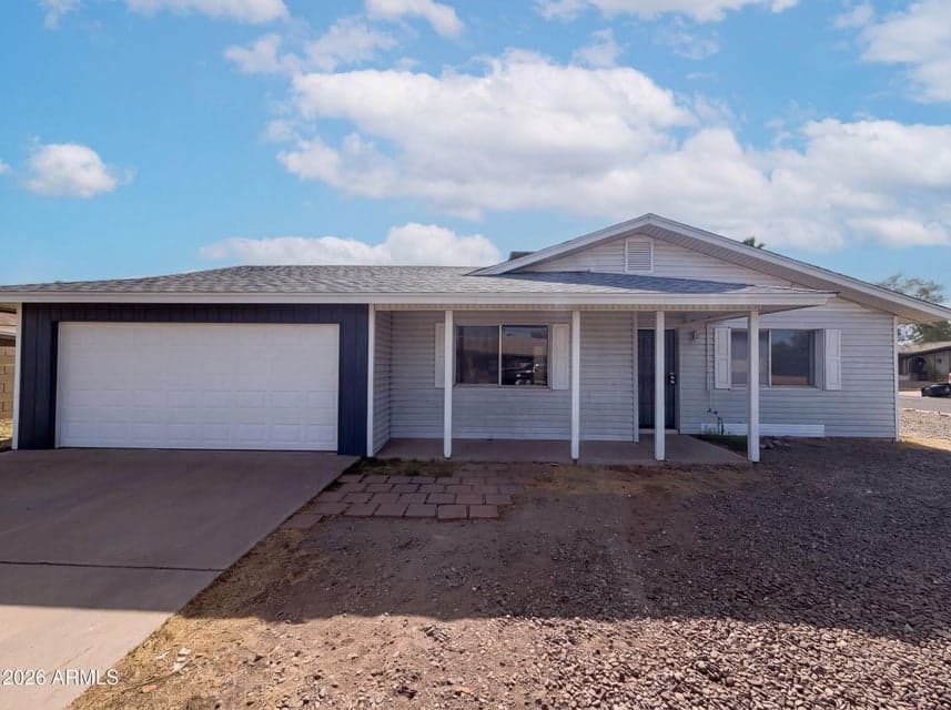 10215 N 36TH Avenue, Phoenix, AZ 85051 — photo 1 of 27