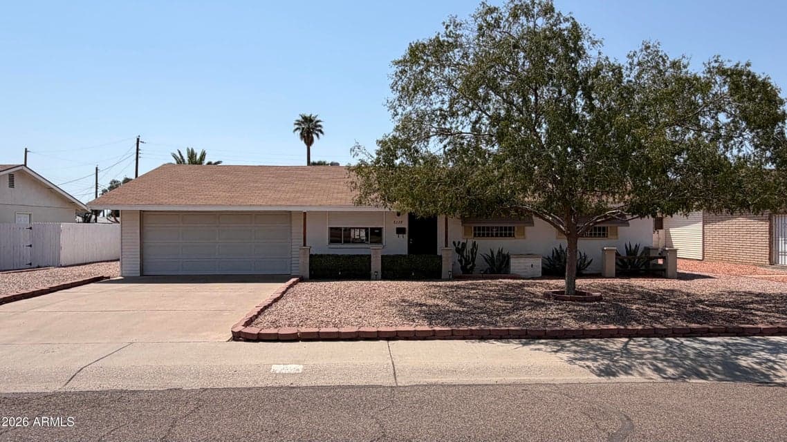 8228 N 35TH Avenue, Phoenix, AZ 85051 — photo 1 of 17