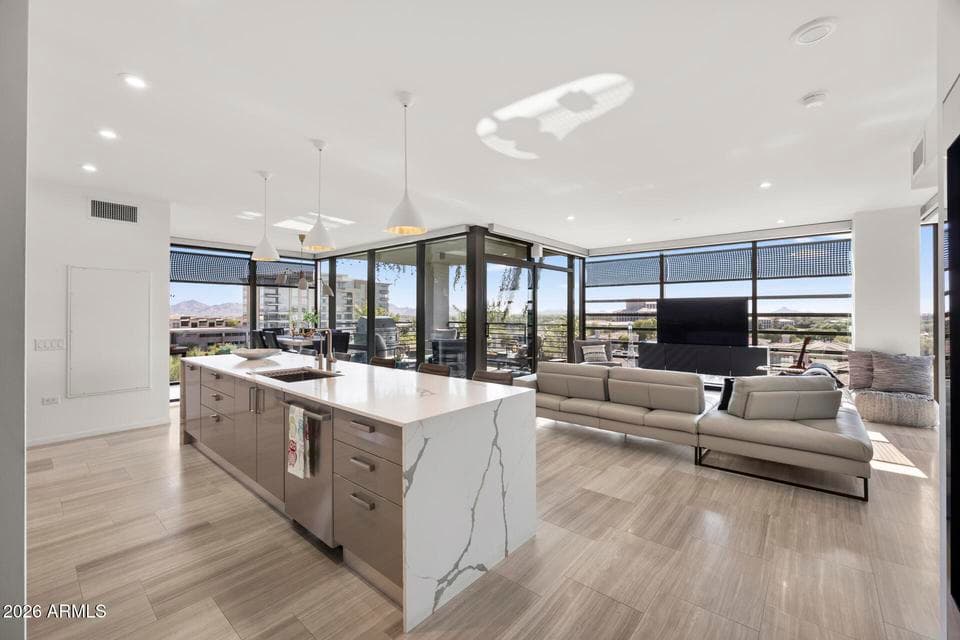 7120 E KIERLAND Boulevard 617, Scottsdale, AZ 85254 — photo 1 of 103
