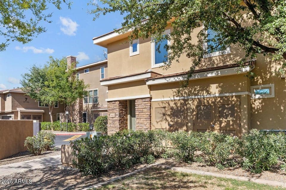 5550 N 16th Street 142, Phoenix, AZ 85016 — photo 1 of 4