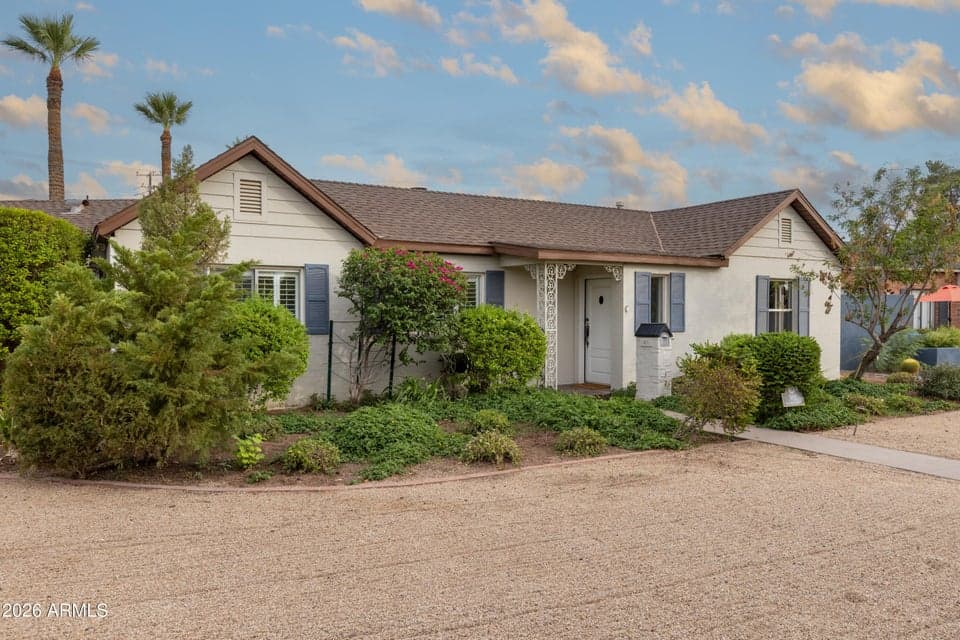 301 W Holly Street, Phoenix, AZ 85003 — photo 1 of 36