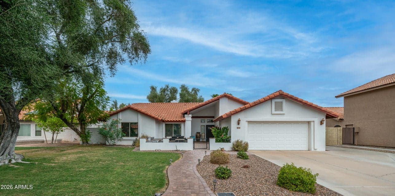 1338 E SUNBURST Lane, Tempe, AZ 85284 — photo 1 of 43