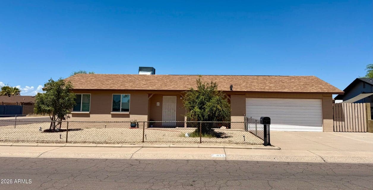 812 W Villa Rita Drive, Phoenix, AZ 85023 — photo 1 of 35