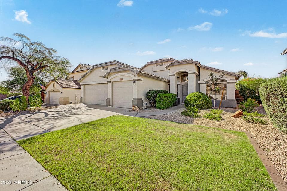 6422 W LARIAT Lane, Phoenix, AZ 85083 — photo 1 of 36