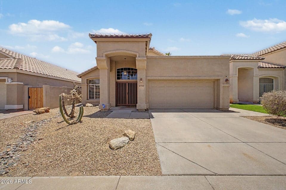 4733 E BIGHORN Avenue, Phoenix, AZ 85044 — photo 1 of 23