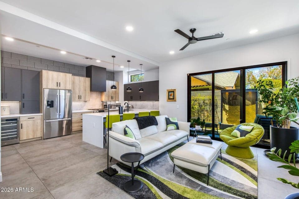 377 E WINDSOR Avenue 1, Phoenix, AZ 85004 — photo 1 of 23