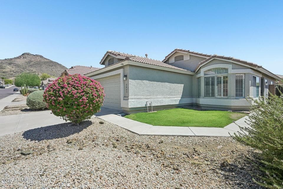 6443 W PRICKLY PEAR Trail, Phoenix, AZ 85083 — photo 1 of 39