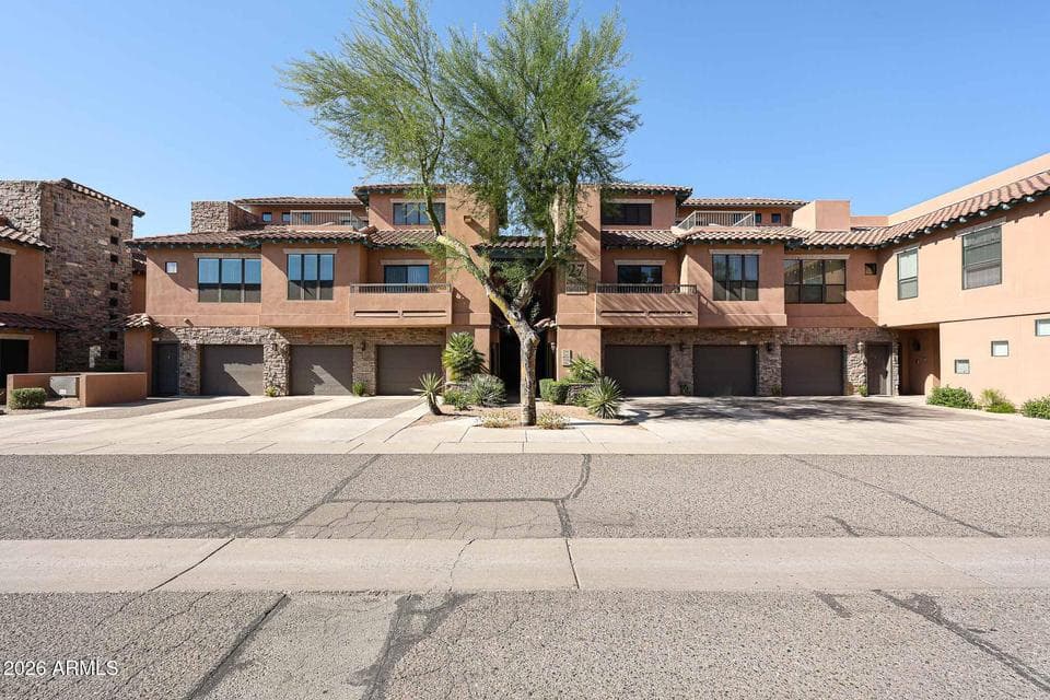 20660 N 40TH Street 2165, Phoenix, AZ 85050 — photo 1 of 53