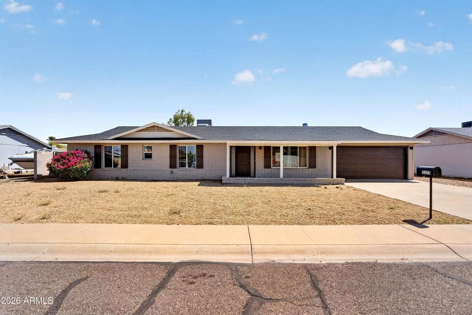 2225 W TOPEKA Drive, Phoenix, AZ 85027 — photo 1 of 60